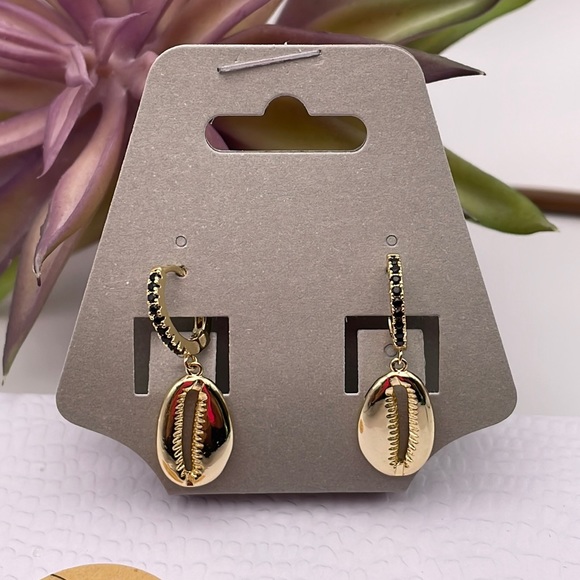 Accessories - Earrings Gold Plated 18K Huggies Modern Fashion Woman’s Girl’s